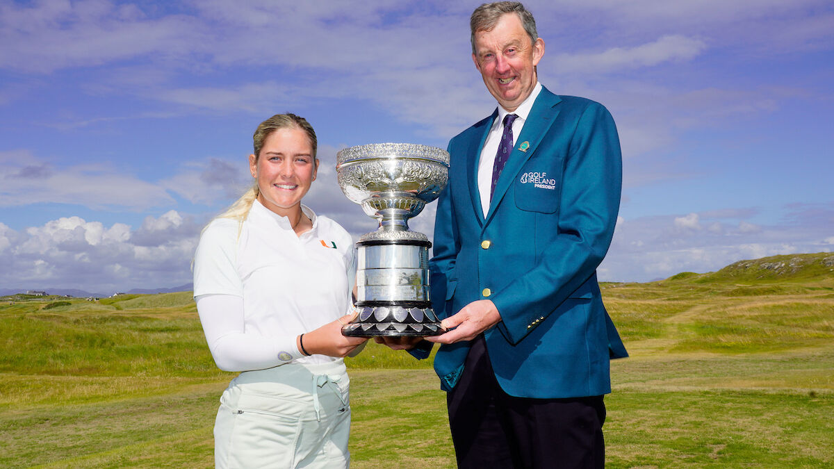 Hero's welcome for Sara Byrne in Douglas after her win in the national golf championship