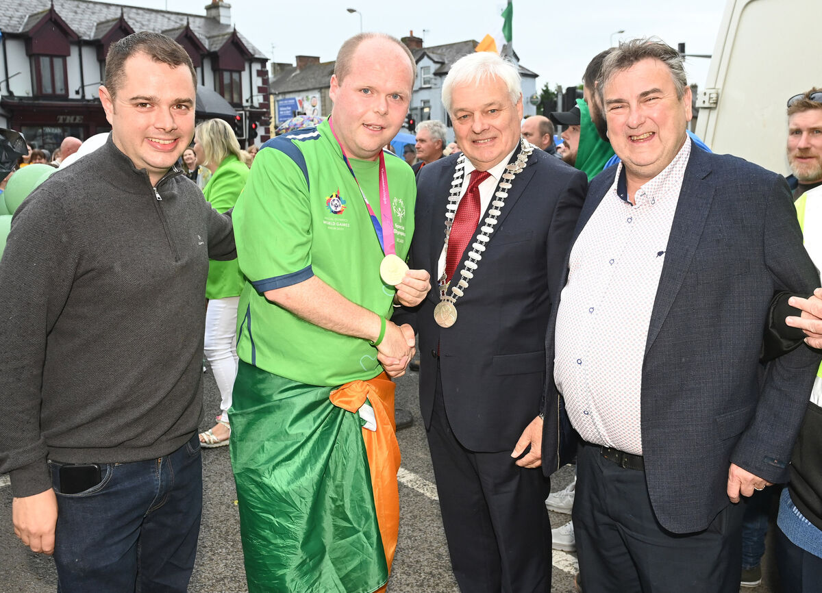 Special Olympics champion Stephen O'Leary with councillors Willie O'Leary, Noel McCarthy and Mayor of County Cork  Frank O'Flynn. Picture: Eddie O'Hare.