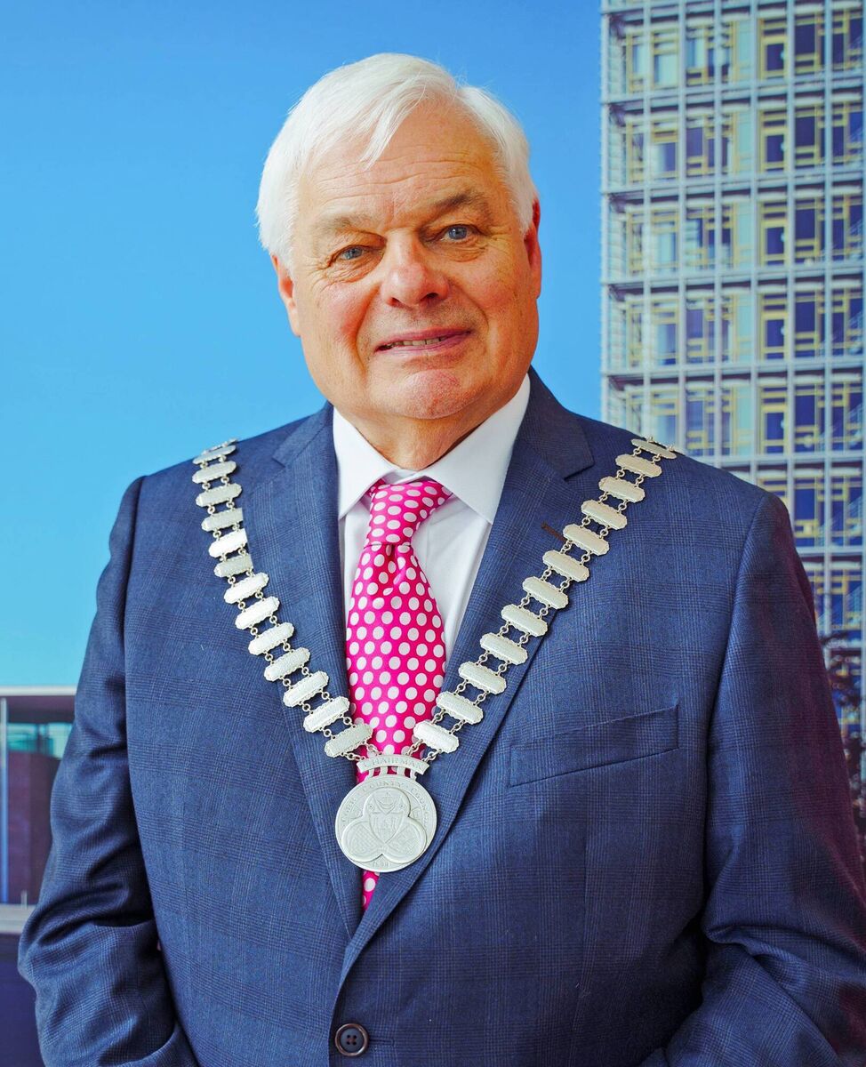 busy-start-for-frank-who-is-delighted-to-be-cork-mayor