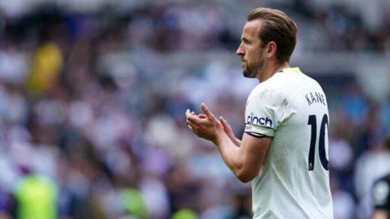 Tottenham fighting to keep Harry Kane as Bayern step up race
