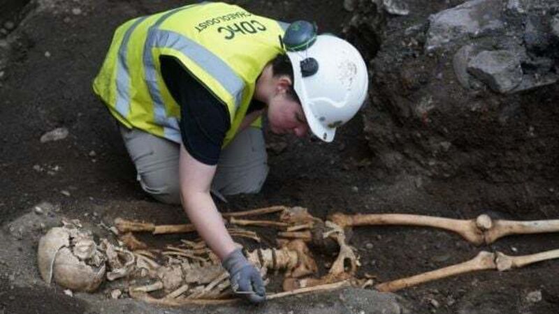Skeletal remains dating back 1,000 years found on site of planned Dublin hotel Skeletal remains dating back 1,000 years found on site of planned Dublin hotel