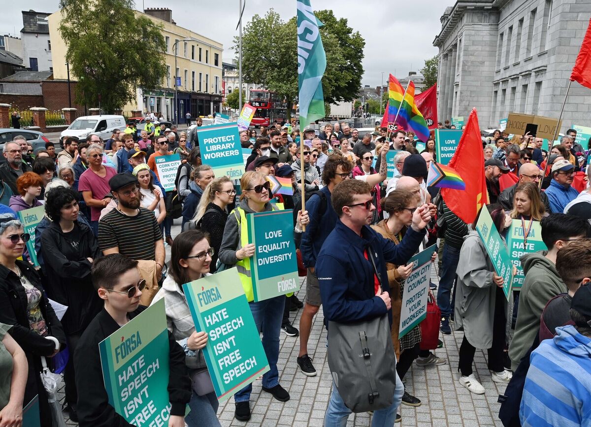 The FÓRSA solidarity rally in support of Cork City Library staff after making its way to Cork City Hall from Grand Parade. The FÓRSA solidarity rally in support of Cork City Library staff after making its way to Cork City Hall from Grand Parade.