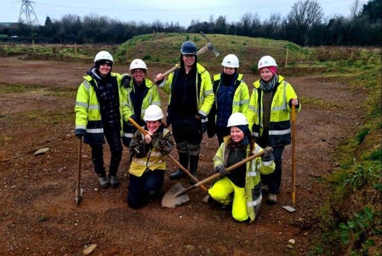 Field archaeologist Jennifer McCarthy and team members.
