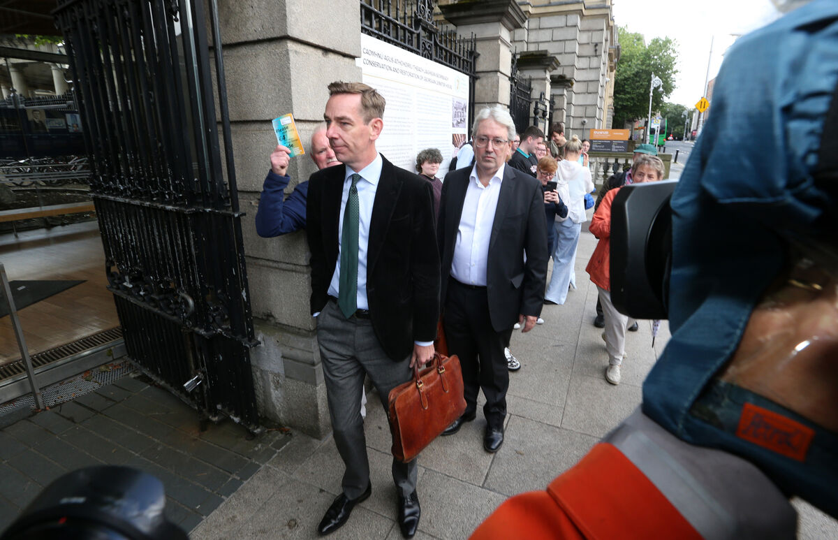 RTE Radio Presenter Ryan Tubridy arriving at the Dail (Leinster House) with his agent Noel Kelly to giving evidence at today's Public Accounts committee in the morning and the media Committee in the afternoon in relation to his pay issues. Photo: oireachtas.ie RTE Radio Presenter Ryan Tubridy arriving at the Dail (Leinster House) with his agent Noel Kelly to giving evidence at today's Public Accounts committee in the morning and the media Committee in the afternoon in relation to his pay issues. Photo: oireachtas.ie