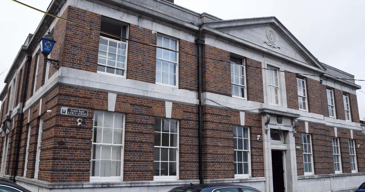 Man who barged into Cork garda station and banged on door jailed - Vimarsana News