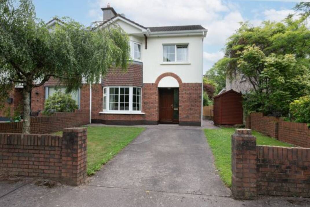 5, Marwood Close in Riverstown, Ganmire, is up for €380,000. See No.5