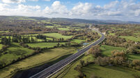 Easpa na gcomharthaí Gaeltachta fónta ar an N22 ina ‘bhuille tubaisteach’ do Mhúscraí
