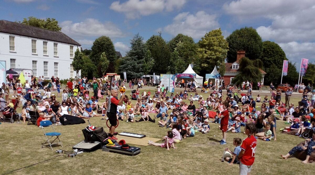 Family fun day out at the City Spectacular 2018 event in Fitzgerald Park. Courtesy: Richard T. Cooke Family fun day out at the City Spectacular 2018 event in Fitzgerald Park. Courtesy: Richard T. Cooke
