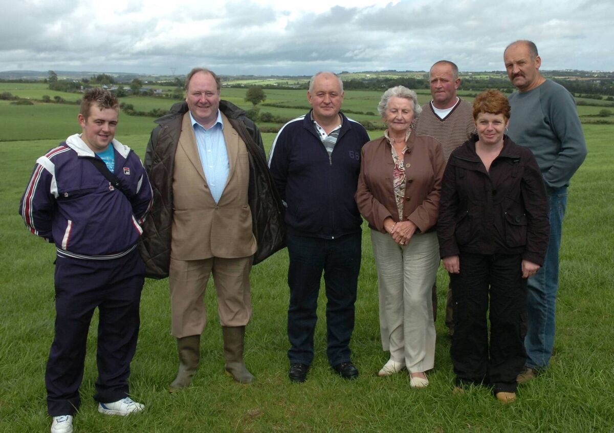 English visitors, Joe Feron, Tom Newall, Tony Jackson, Chris Quirke, Michael Hall, Catherine Harald and Paul Smith at the Evening Echo Donie O'Mahony annual draghunt in Newcastle, Blarney. Picture: Richard Mills.