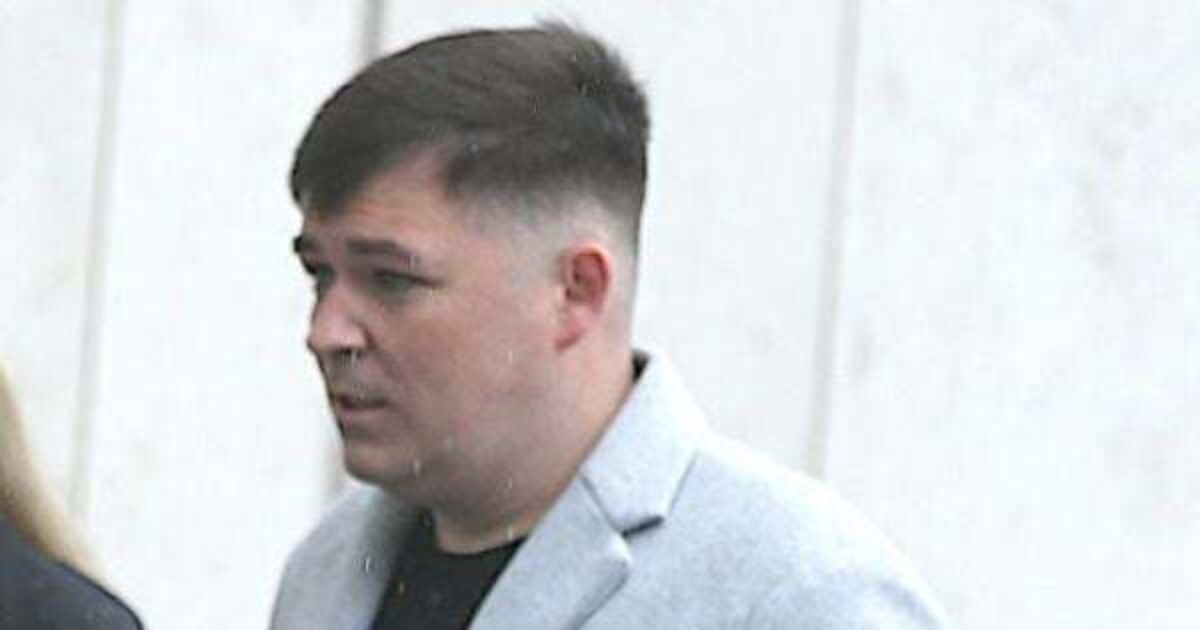 Convicted murderer and a gambling addict jailed for helping move submachine gun - Vimarsana News