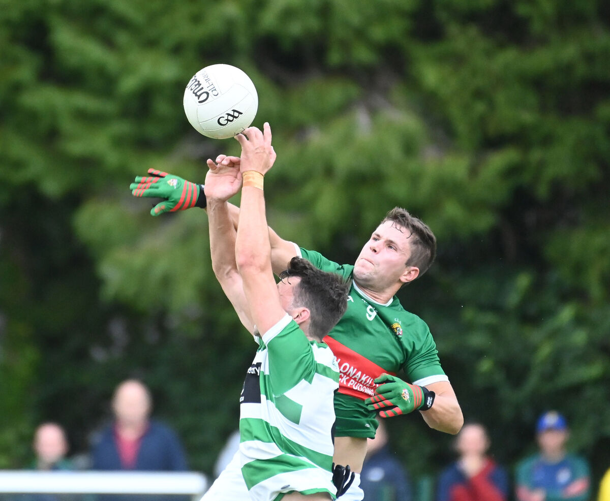 Clonakilty's Ben Ridgeway and Valley Rovers Darragh Murphy tussle in the air for the ball during the Bon Secours Hospital PSFC at Bandon. Picture: Eddie O'Hare Clonakilty's Ben Ridgeway and Valley Rovers Darragh Murphy tussle in the air for the ball during the Bon Secours Hospital PSFC at Bandon. Picture: Eddie O'Hare