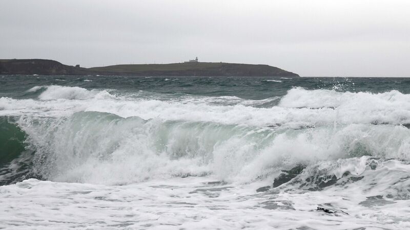 Gusts of up to 110 km/hr forecast as Met Éireann issues wind warning for Cork