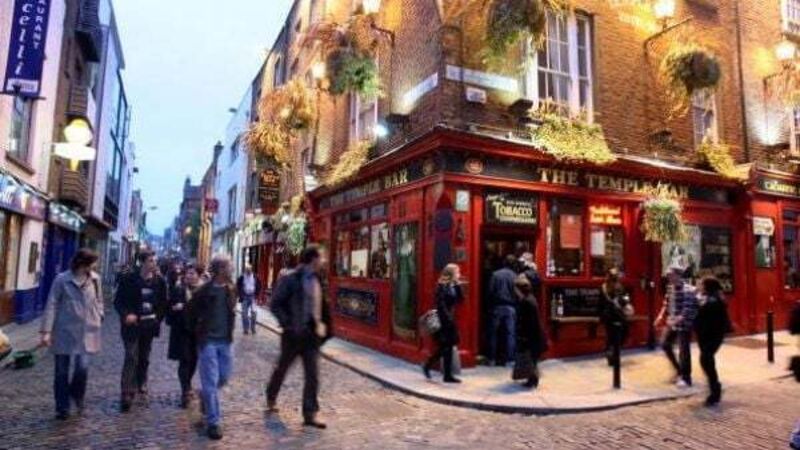Teenager arrested over assault and robbery of three tourists in Temple Bar