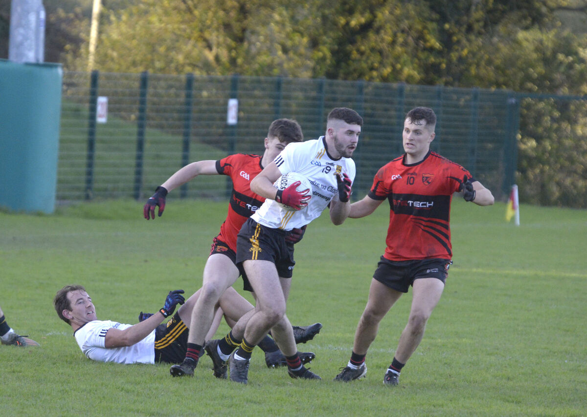 Béal Átha'n Ghaorthaidh's Donagh Shorten on the right playing against Clyda Rovers two years ago. Picture: Denis Boyle Béal Átha'n Ghaorthaidh's Donagh Shorten on the right playing against Clyda Rovers two years ago. Picture: Denis Boyle