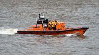 Storm Betty: RNLI lifeboat rescues yacht in Co Kerry