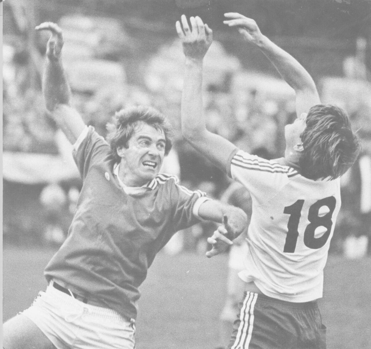 Passage's Paul Maxwell (18) contests a ball in the air in the county IFC final against O'Donovan Rossa in 1982. Picture: Denis Minihane Passage's Paul Maxwell (18) contests a ball in the air in the county IFC final against O'Donovan Rossa in 1982. Picture: Denis Minihane