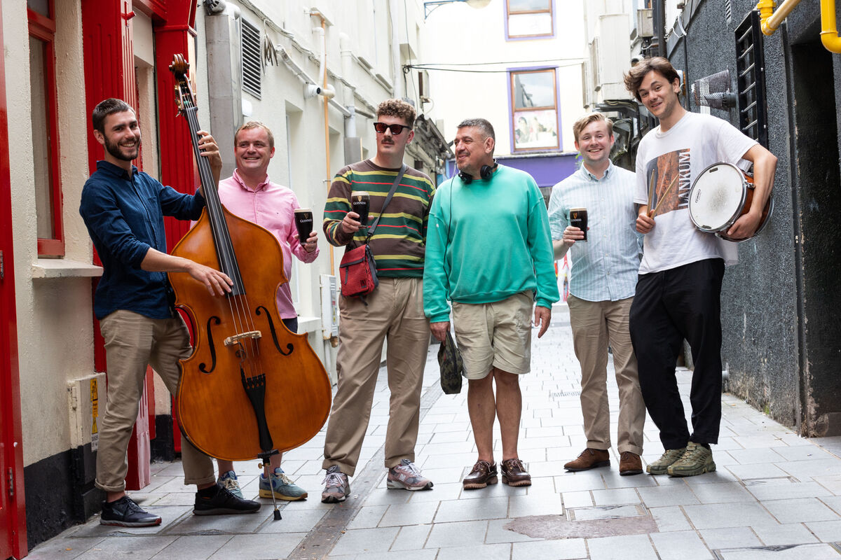 Bass Player Jonah Byrne, Five To Two, Mark Murphy Festival Director, Robert O’Halloran, jarjarjr, Luke Una, Piano Player Matthew Breen Five To Two and Drummer Finn Mac Anna, Five To Two at the launch of the 2023 Guinness Cork Jazz Festival in Wavelength at Cyprus Avenue.Photo Darragh Kane Bass Player Jonah Byrne, Five To Two, Mark Murphy Festival Director, Robert O’Halloran, jarjarjr, Luke Una, Piano Player Matthew Breen Five To Two and Drummer Finn Mac Anna, Five To Two at the launch of the 2023 Guinness Cork Jazz Festival in Wavelength at Cyprus Avenue.Photo Darragh Kane