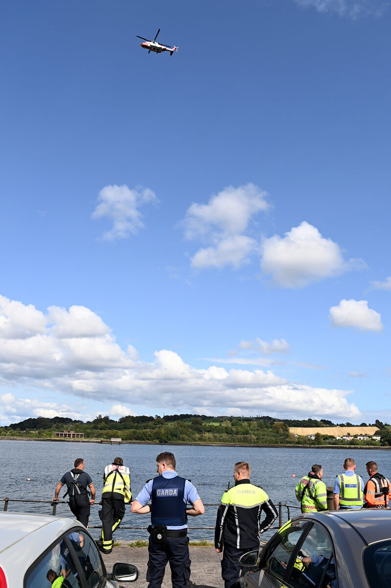Coastguard, Navy and RNLI with gardai at the scene in Mariners quay Passage West, during the drowning tragedy. Picture; Eddie O'Hare Coastguard, Navy and RNLI with gardai at the scene in Mariners quay Passage West, during the drowning tragedy. Picture; Eddie O'Hare
