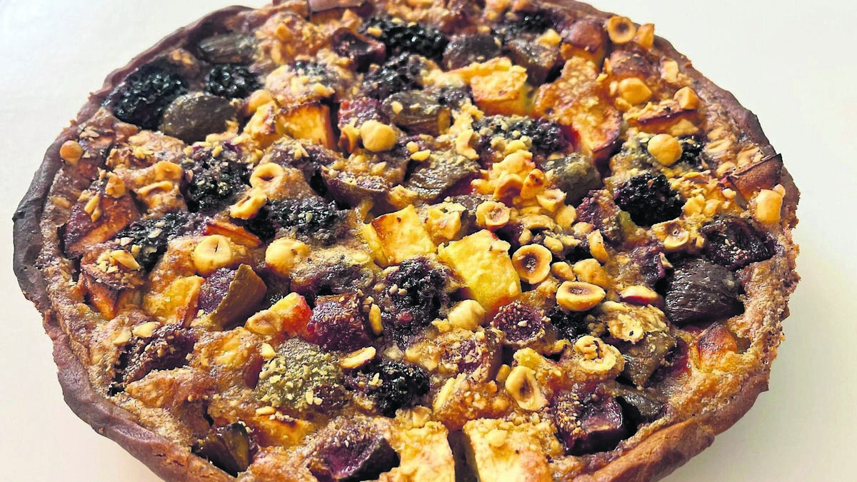 Recipe: Blackberry & Apple Flan with Honey & Almonds