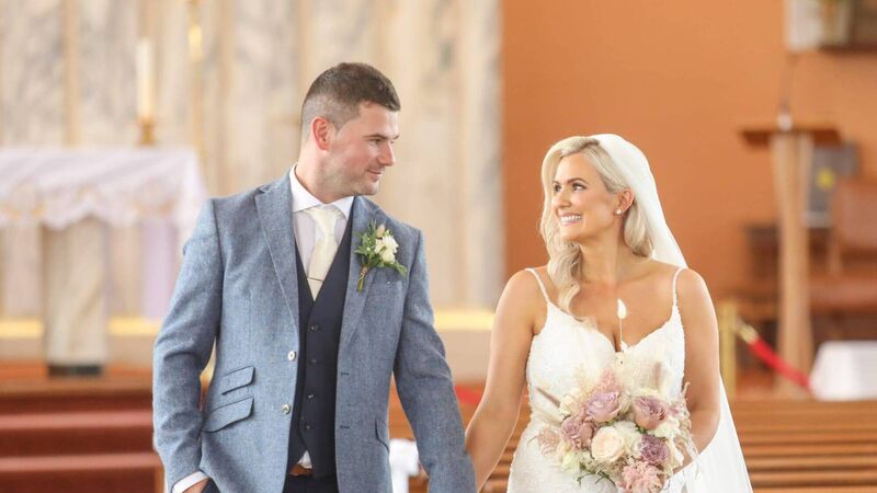 Wedding of the Week: Cork friends who first met on bus to school marry Wedding of the Week: Cork friends who first met on bus to school marry
