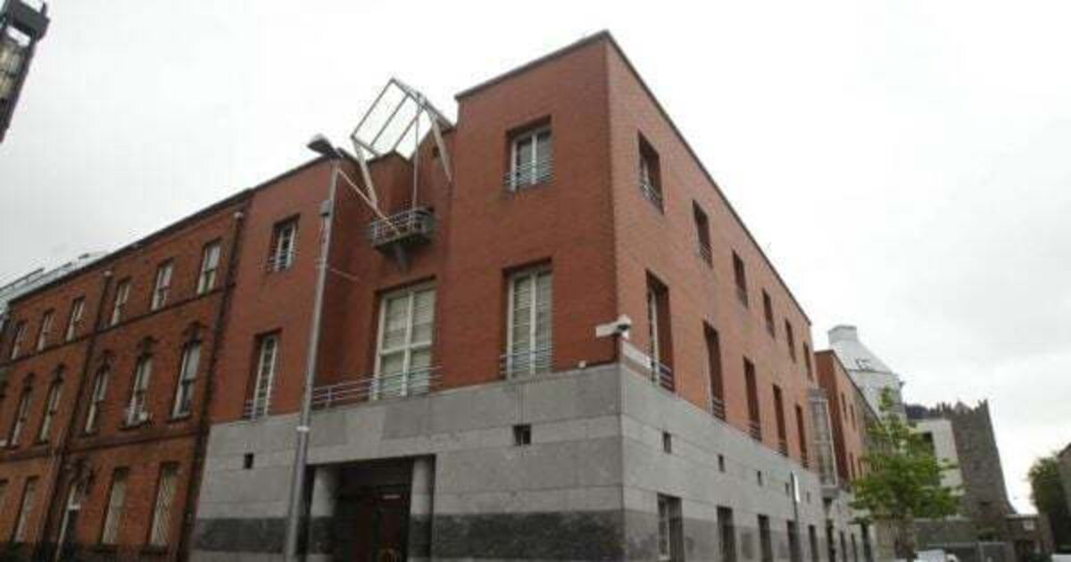 Teen accused of ramming patrol car has bail revoked after 'goading' gardaí on motorbike - Vimarsana News