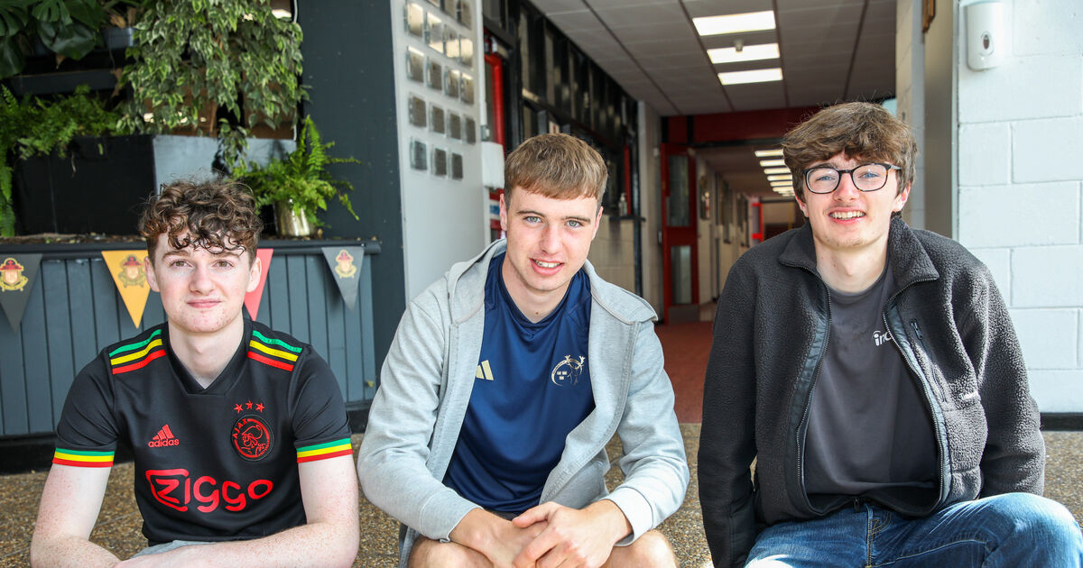 'A lot of happy faces': Cork students looking forward to next chapter in their lives - Vimarsana News