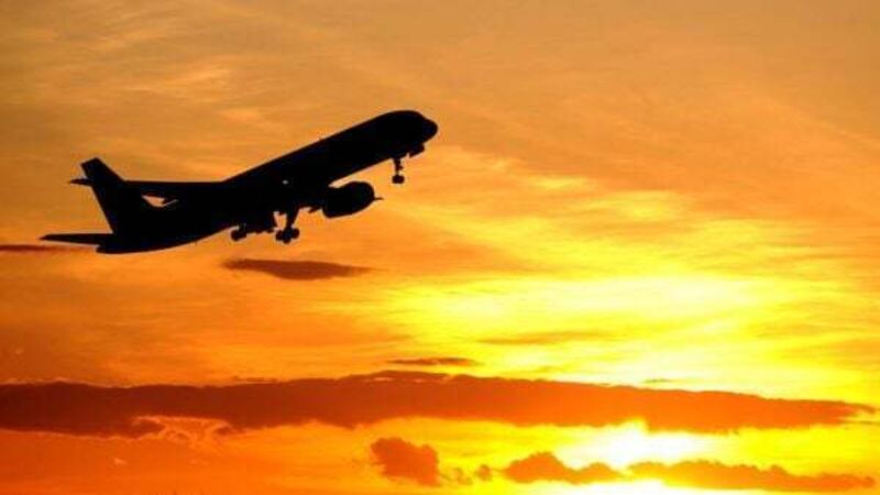Irish passengers warned of delays as UK air traffic control hit by technical fault