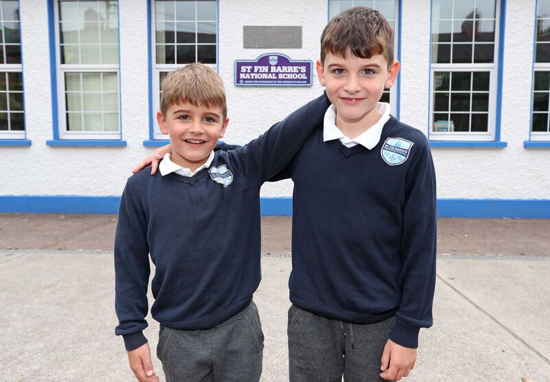  Junior Infant, Donnacha Mastarantoni with Senior Infant brother, Darragh Mastarantoni at St Fin Barre's National School, Gillabbey Terrace, Cork. Picture: Jim Coughlan.