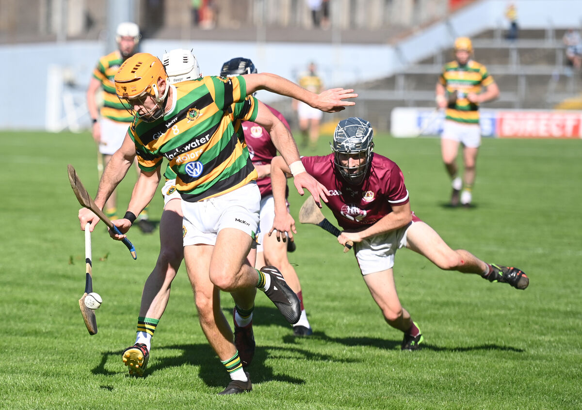  Calvin Healy in action in midfield for Glen Rovers. Co-Op Superstores Premier Senior Hurling Championship Round 3. Bishopstown vs Glen Rovers at Pairc Ui Rinn. Pic: Larry Cummins