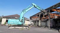Watch: Demolition of much-loved former Cork hotel begins to make way for houses