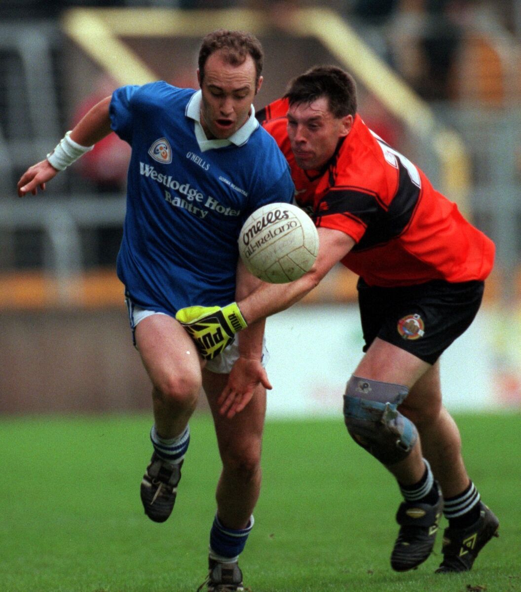 BANTRY BLUES v DUHALLOW. TSB CORK COUNTY SENIOR FOOTBALL CHAMPIONSHIP FINAL. Padraig O'Regan, Bantry bursting past Andreas O'Sullivan of Duhallow during T.S.B. Cork County S.F.C. at Pairc Ui Chaoimh. PIcture Dan LInehan