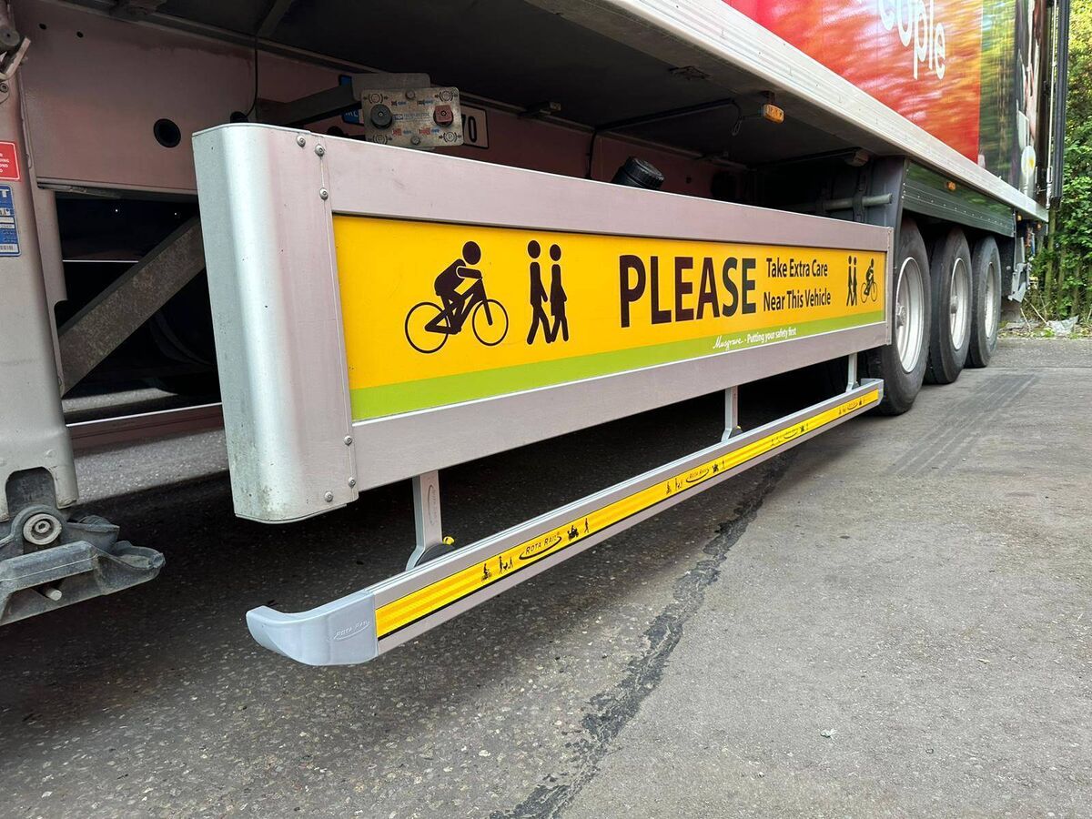 RotaRails unique, patented and trademarked innovation allows this open space to be greatly reduced offering much higher levels of protection to pedestrians and vulnerable road users and reducing risk to truck operators and drivers. 