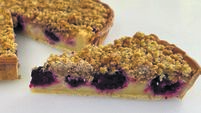Recipe: Sour cream, Blackberry and Apple Pie
