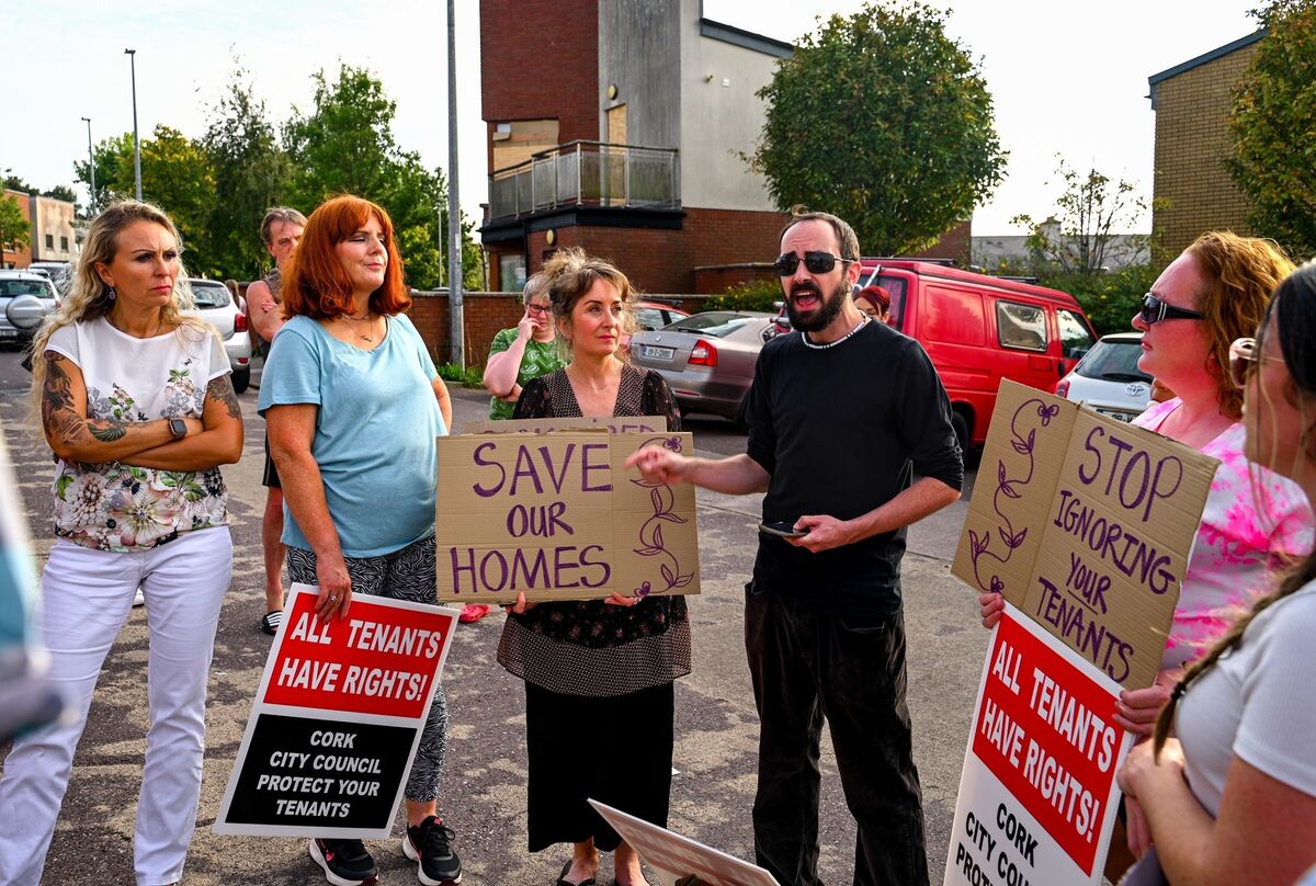Cllr. Brian McCarthy of the Socialist party giving an impassioned speech to the tenants living in Glentrasna, who took to the streets protesting poor housing conditions. Picture: Chani Anderson