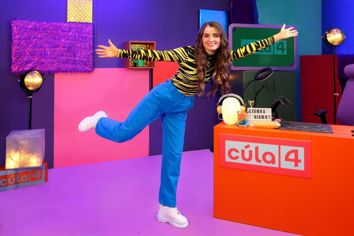 The channel will be anchored by presenters Seosamh Mac Seoin,Síle Ní Chonghaile and Niamh Ní Chróinín.