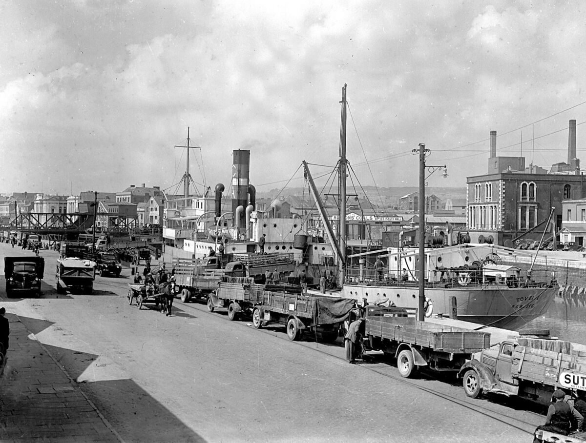 Polish coal being unloaded for Sheehan and Sullivan, Cork, in 1949