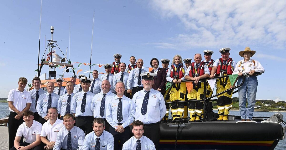 Crowds turn out for naming of Courtmacsherry RNLI lifeboat - Vimarsana News
