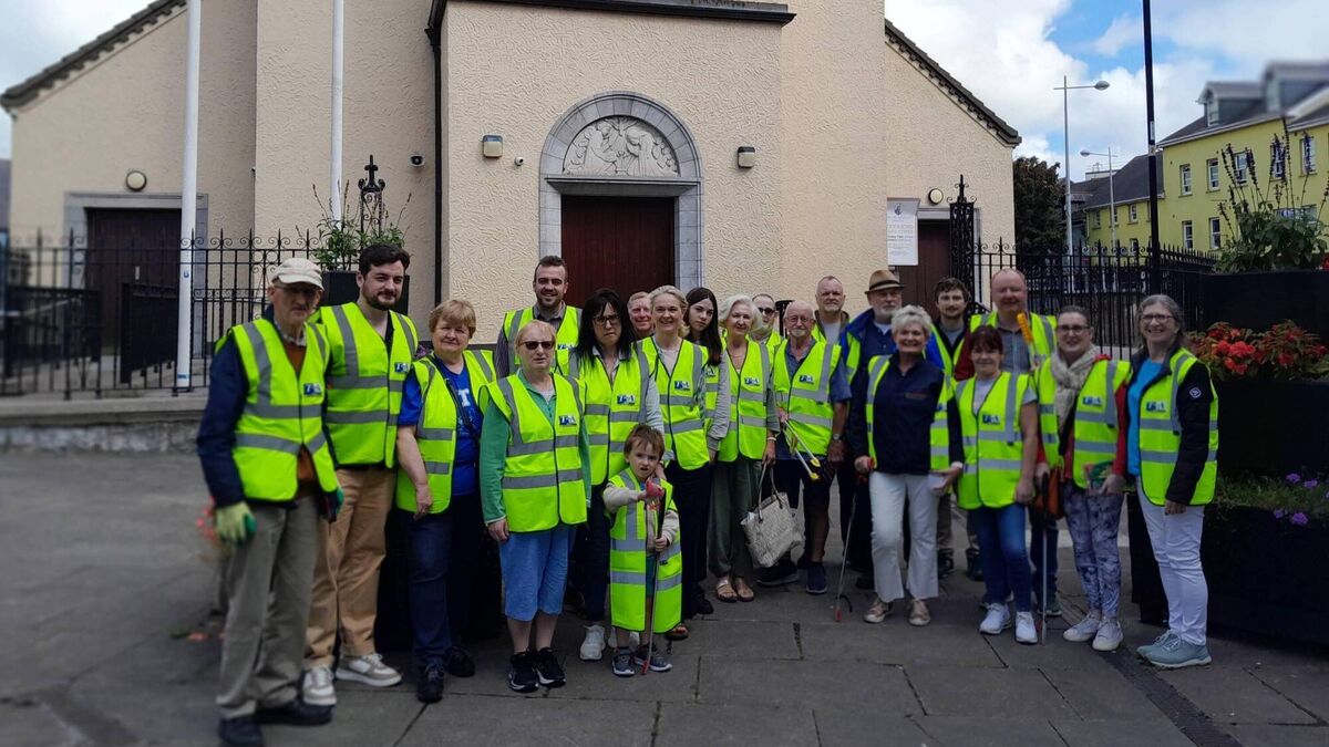 Locals get together to keep Blackpool clean