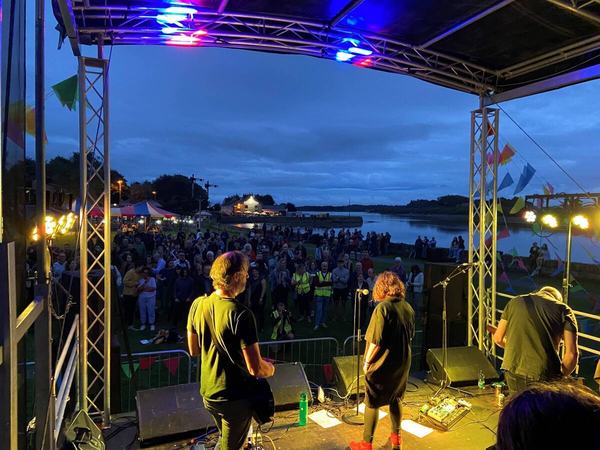  Cork band Flywheel play to a full house at Upstart Festival 2021.