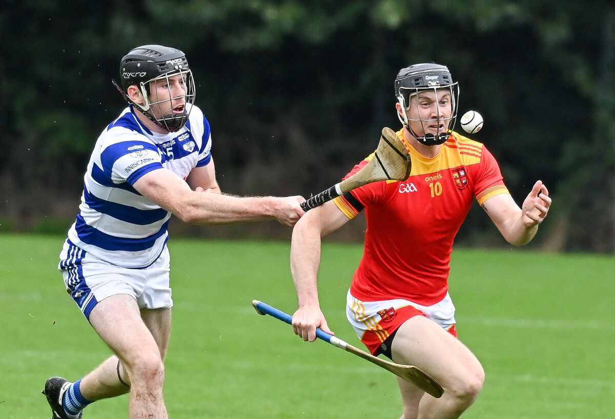 Mallow's Ronan Mills and Inniscarra's Seán Sheehan, in a race for possession during their SAHC clash, at Blarney. Picture: David Keane Mallow's Ronan Mills and Inniscarra's Seán Sheehan, in a race for possession during their SAHC clash, at Blarney. Picture: David Keane