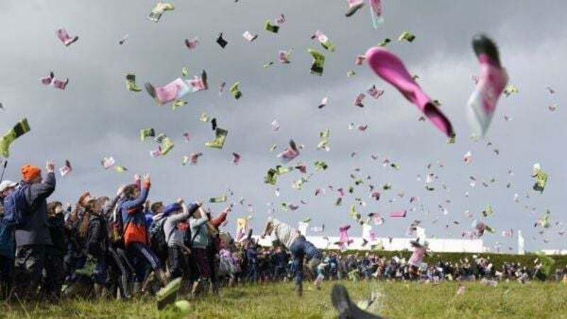 Ploughing Championships: Almost 1,000 people throw wellies in world record attempt