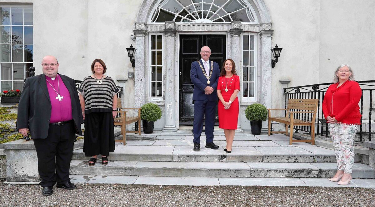 Pictured are, the Right Reverend Bishop Paul Colton, his wife Susan Colton, former Lord Mayor Cllr Joe Kavanagh, former Lady Mayoress Stephanie Kavanagh and Ann Doherty, CEO of Cork City Council, during the courtesy visit the Lord Mayor of Cork to Bishop Paul and Mrs. Susan Colton, at The Palace, Bishop Street, Cork. Picture: Jim Coughlan 