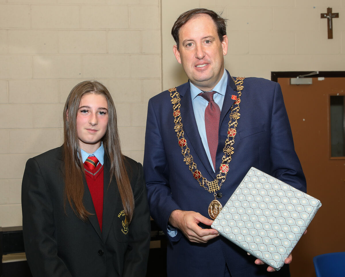 Alexis Lenihan presents Lord Mayor of Cork, Cllr. Kieran McCarthy with a gift during a visit to the Nano Nagle College, Farranree, Cork. - Picture: David Creedon Alexis Lenihan presents Lord Mayor of Cork, Cllr. Kieran McCarthy with a gift during a visit to the Nano Nagle College, Farranree, Cork. - Picture: David Creedon