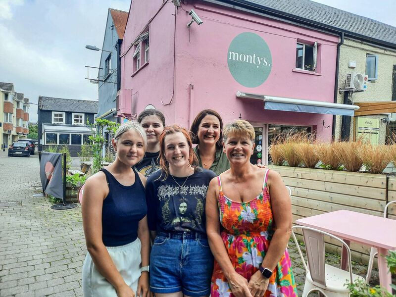 Staff, Jillian O'Donovan, Lisa O'Brien. Front, Jenny Fogarty, Shauna O'Brien, Caroline Hegarty, at Monty's. Pictures: Richard Gordon Staff, Jillian O'Donovan, Lisa O'Brien. Front, Jenny Fogarty, Shauna O'Brien, Caroline Hegarty, at Monty's. Pictures: Richard Gordon