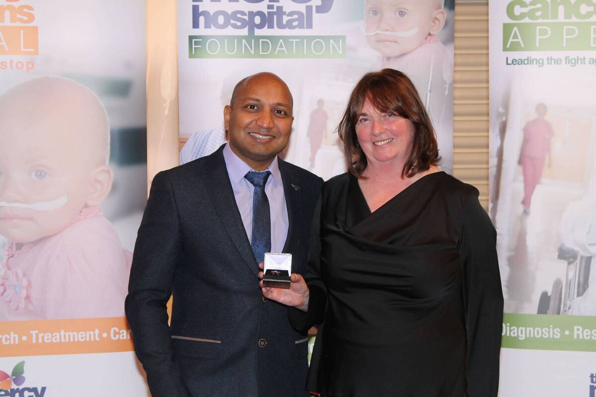 Pictured at the Mercy Stars event on September 29th at Rochestown Park Hotel were Kanti Dasari and Kim Clifford, Volunteer of the Year. Pictured at the Mercy Stars event on September 29th at Rochestown Park Hotel were Kanti Dasari and Kim Clifford, Volunteer of the Year.