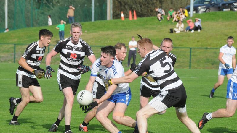 Four reds and a black card as Cill na Martra defeat Castletownbere to set up PIFC final with Bantry