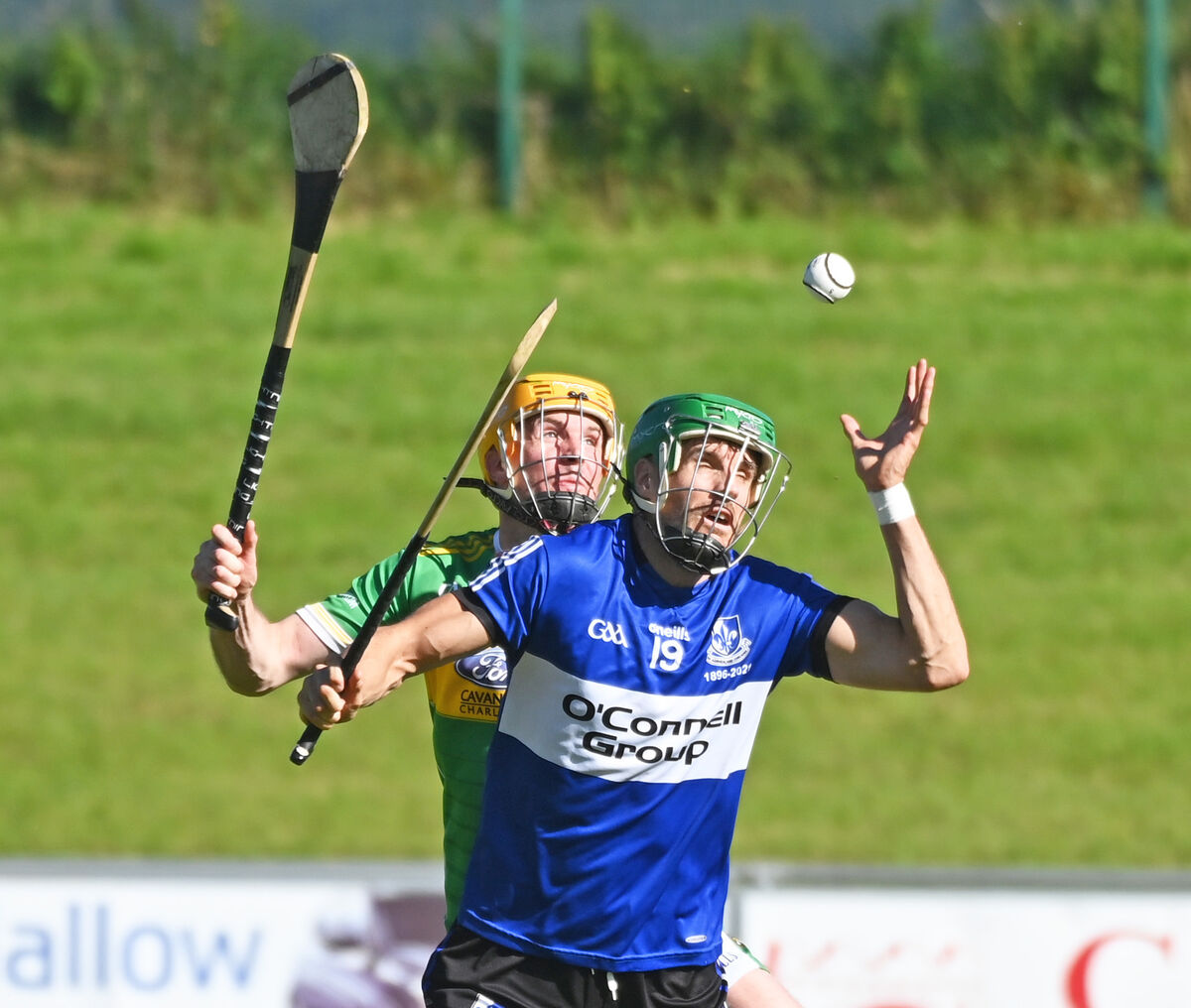  Sarsfields' Craig Leahy and Newtownshandrum's Cathal Naughton tussle for the ball during the Co-op SuperStores Cork Premier SHC game at Mallow. Picture: Eddie O'Hare
