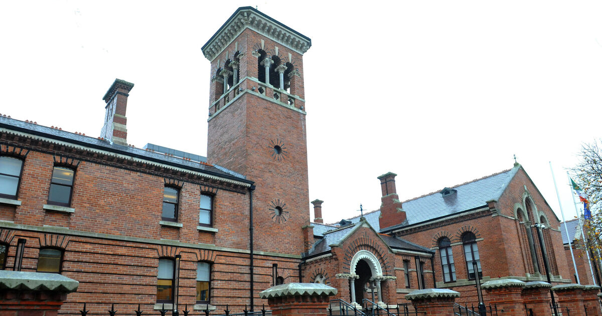 Man charged with having stashes of cocaine and cannabis worth €246,000 at flat in Cork city - Vimarsana News