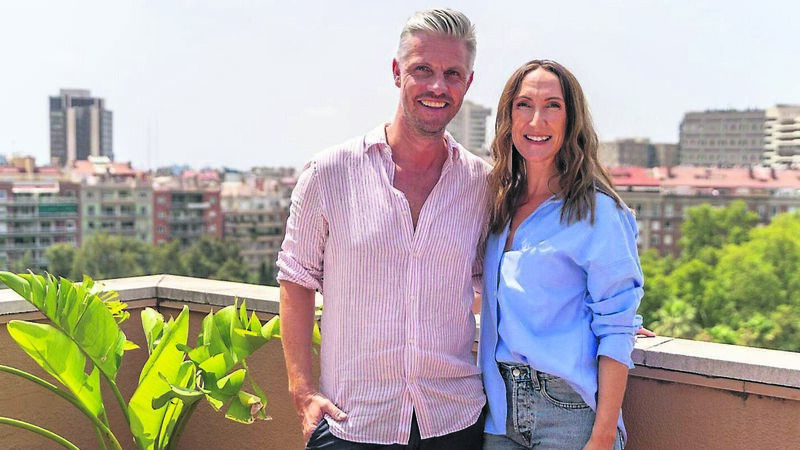 Cork couple appear in Baz's new TV series featuring Irish people abroad Cork couple appear in Baz's new TV series featuring Irish people abroad