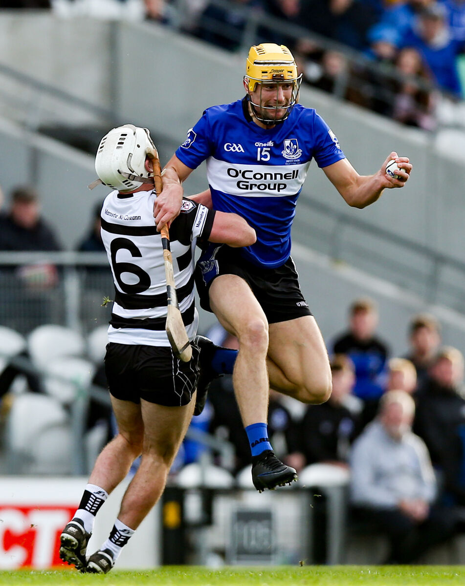 Sarsfields Aaron Myers is challenged by Tommy O'Connell of Midleton. Picture: INPHO/Tom Maher Sarsfields Aaron Myers is challenged by Tommy O'Connell of Midleton. Picture: INPHO/Tom Maher
